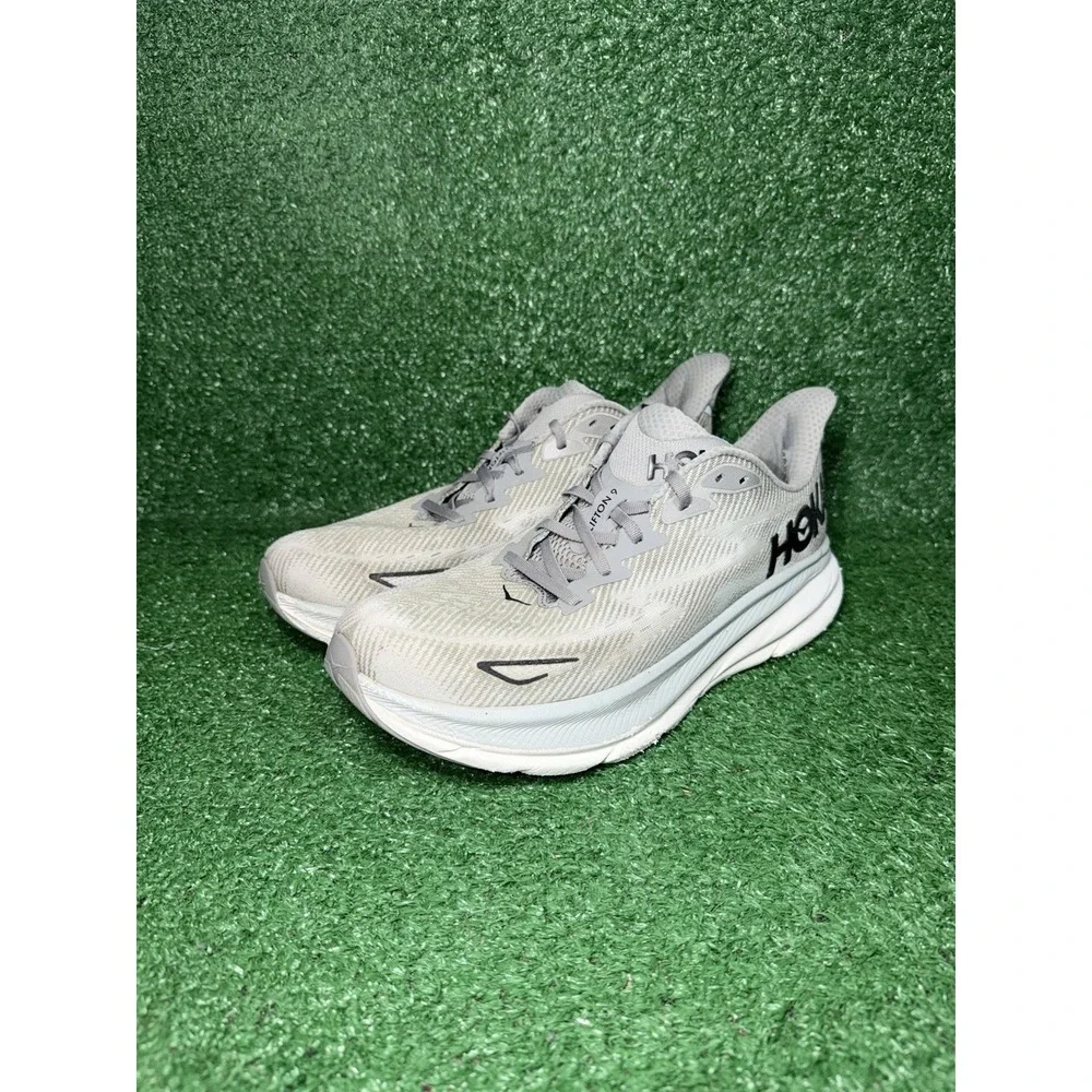 Hoka One One Clifton 9 Mens Size 11.5D Grey Running Shoes Athletic Gym Sneakers